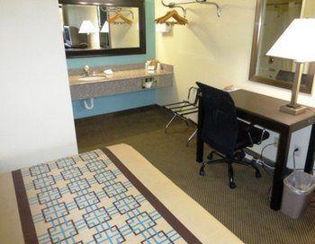 Red Roof Inn Mobile - Midtown Εξωτερικό φωτογραφία